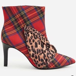 NWT Torrid BETSEY JOHNSON Pointed Toe Heeled Boots